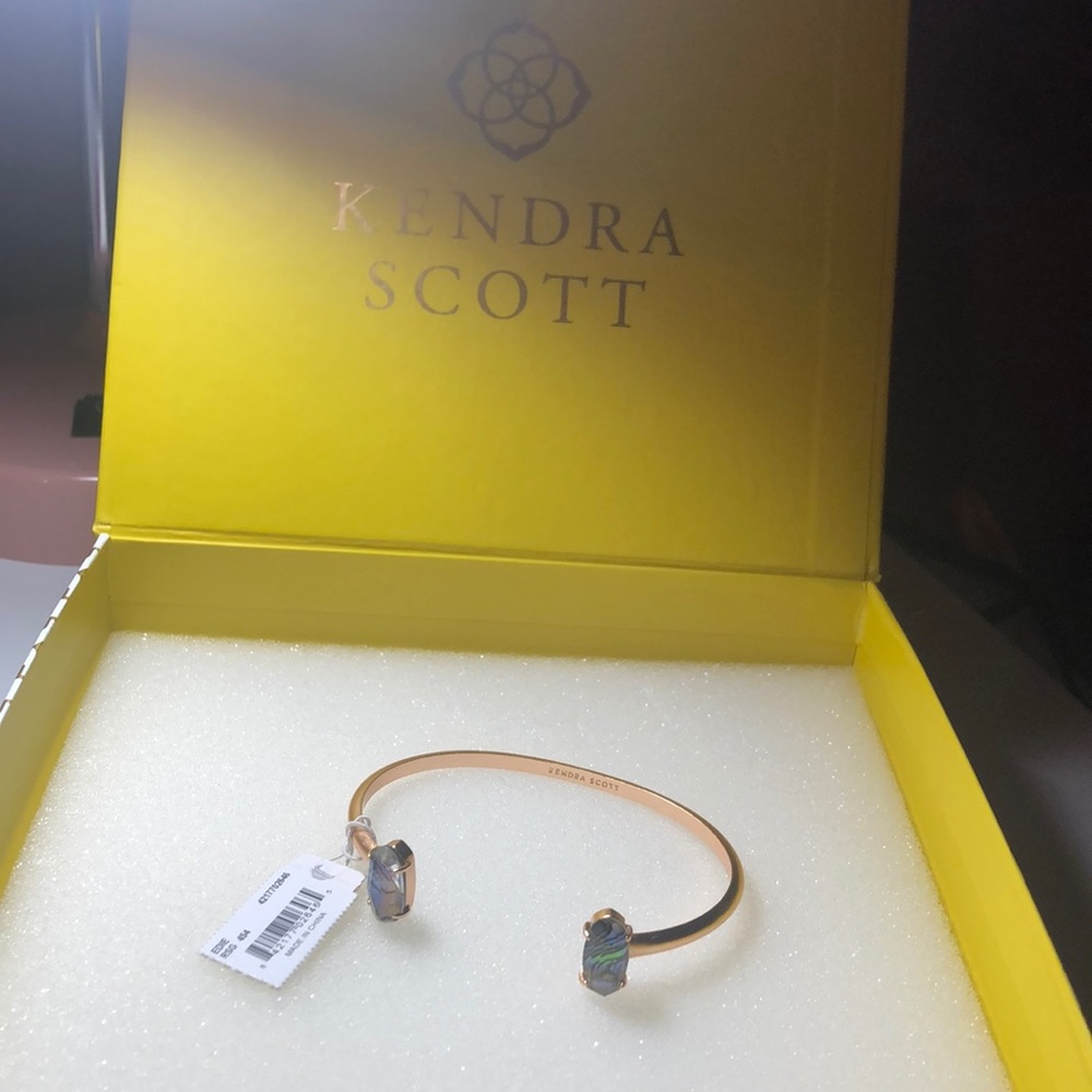NWT Kendra Scott Edie Rose Gold bracelet